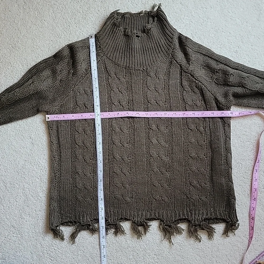 💗 POOF APPAREL LS Sweater Ragged Edge Olive Green L - Picture 9 of 11